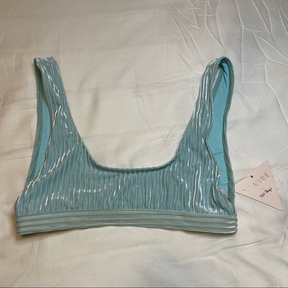 NWT Dippin’ Daisy’s Light Blue Velvet Ribbed Bikini Top - Picture 2 of 6